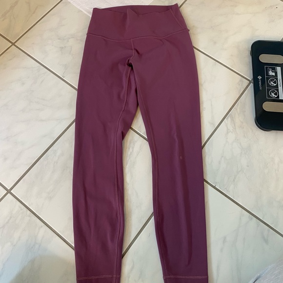 Lululemon 25” inseam leggings - Picture 4 of 5